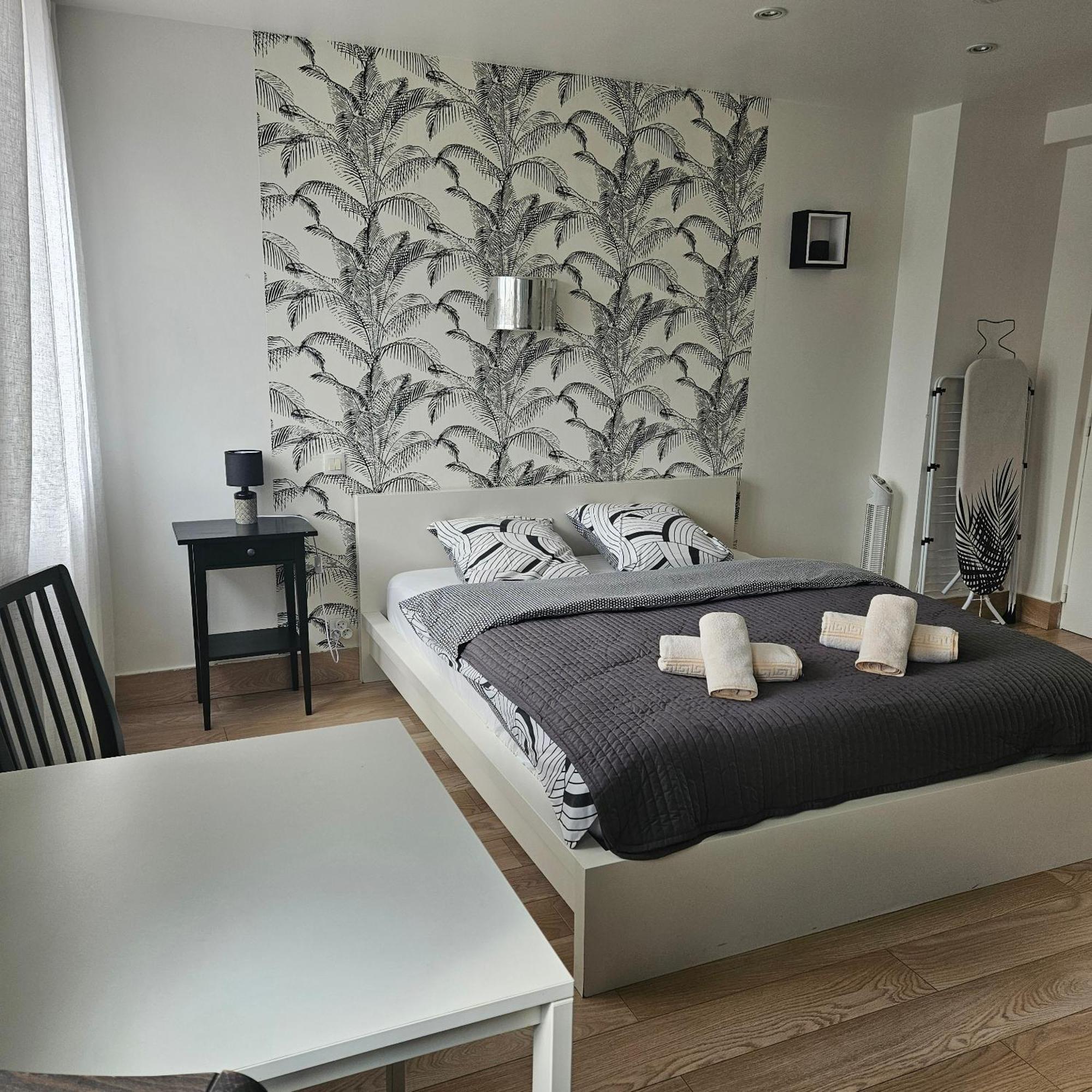 Residence Hotel Le Relais Amelie Clamart Buitenkant foto