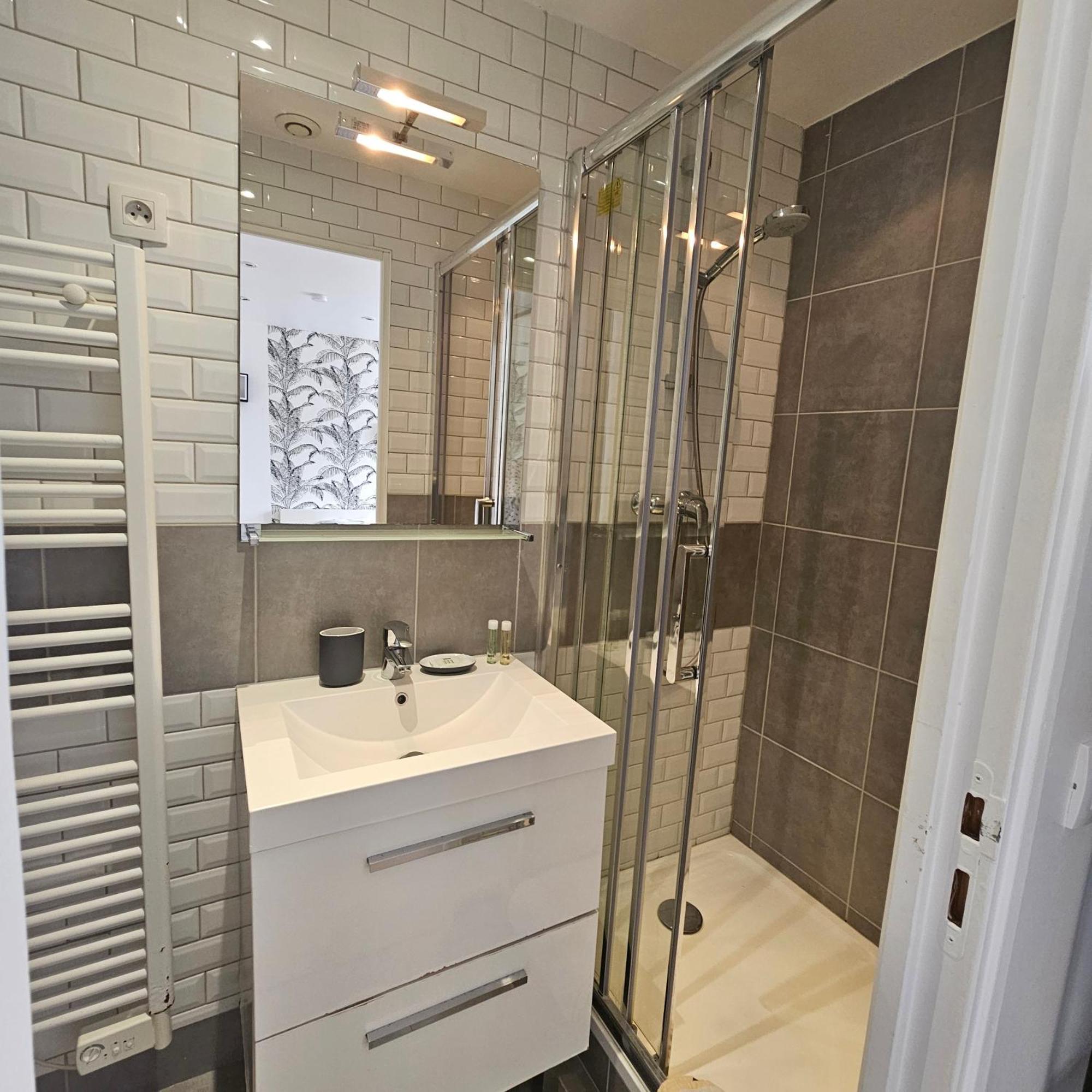 Residence Hotel Le Relais Amelie Clamart Buitenkant foto